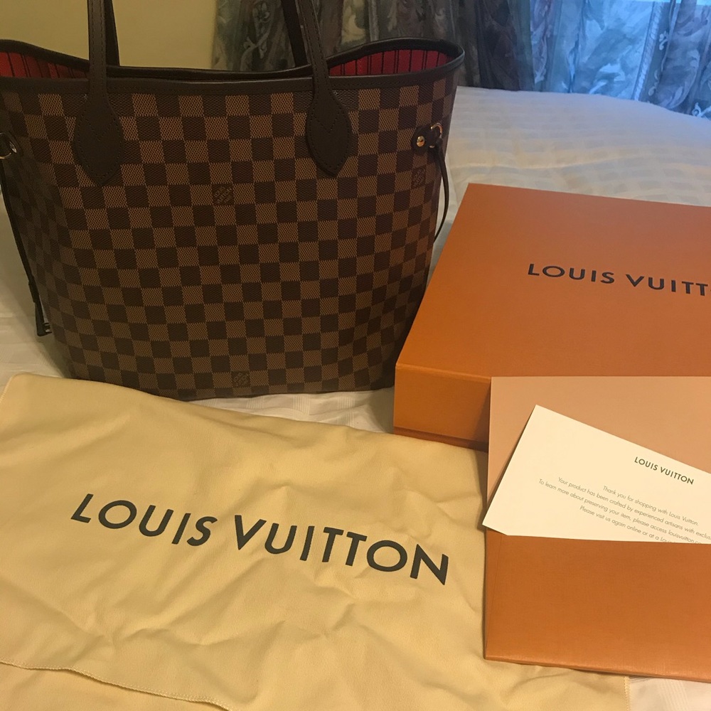 Like New!  Louis Vuitton Neverfull MM